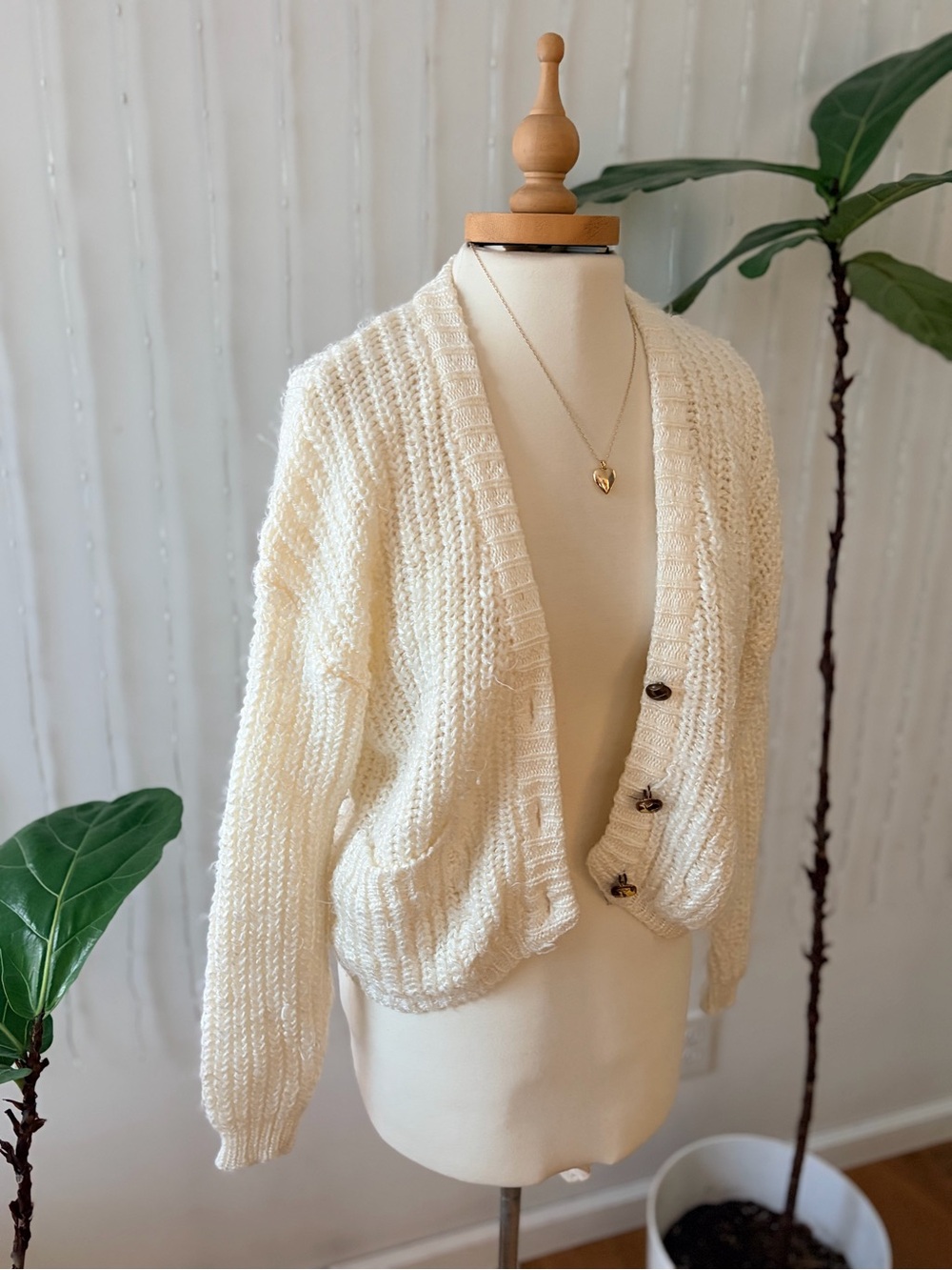 Vintage 90s Cream Textured Knit Cardigan sweater eclectic Grandpa gorpcore